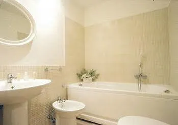 Hotel Lemon Garden Roma 3*,